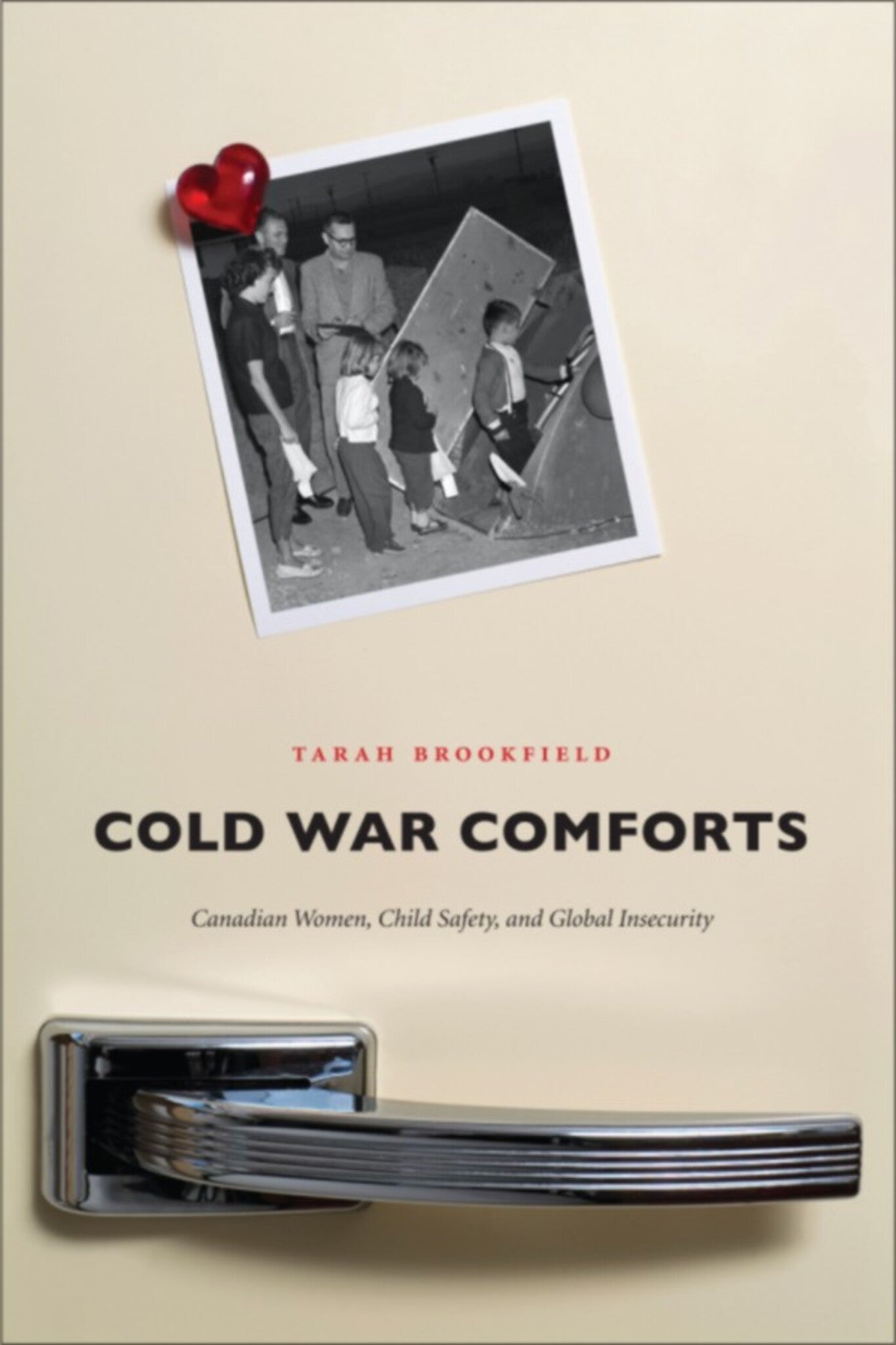 Cover image for Cold War Comforts ISBN 9781554586233